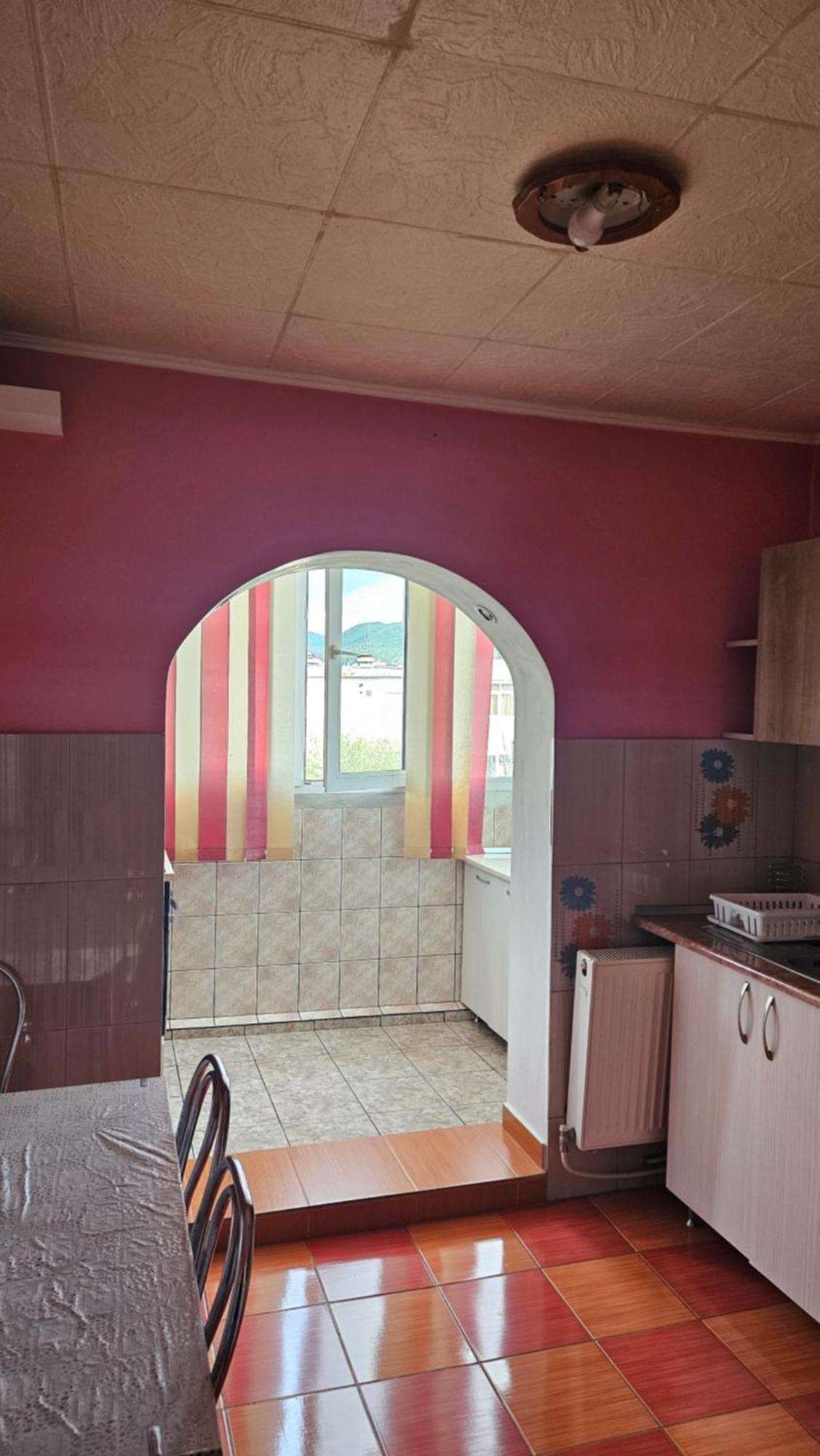 Simona Appartement Curtea de Argeş Buitenkant foto
