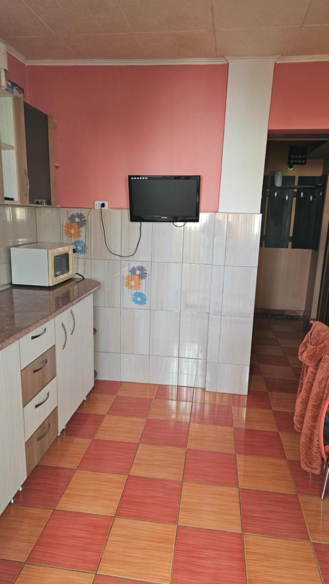 Simona Appartement Curtea de Argeş Buitenkant foto