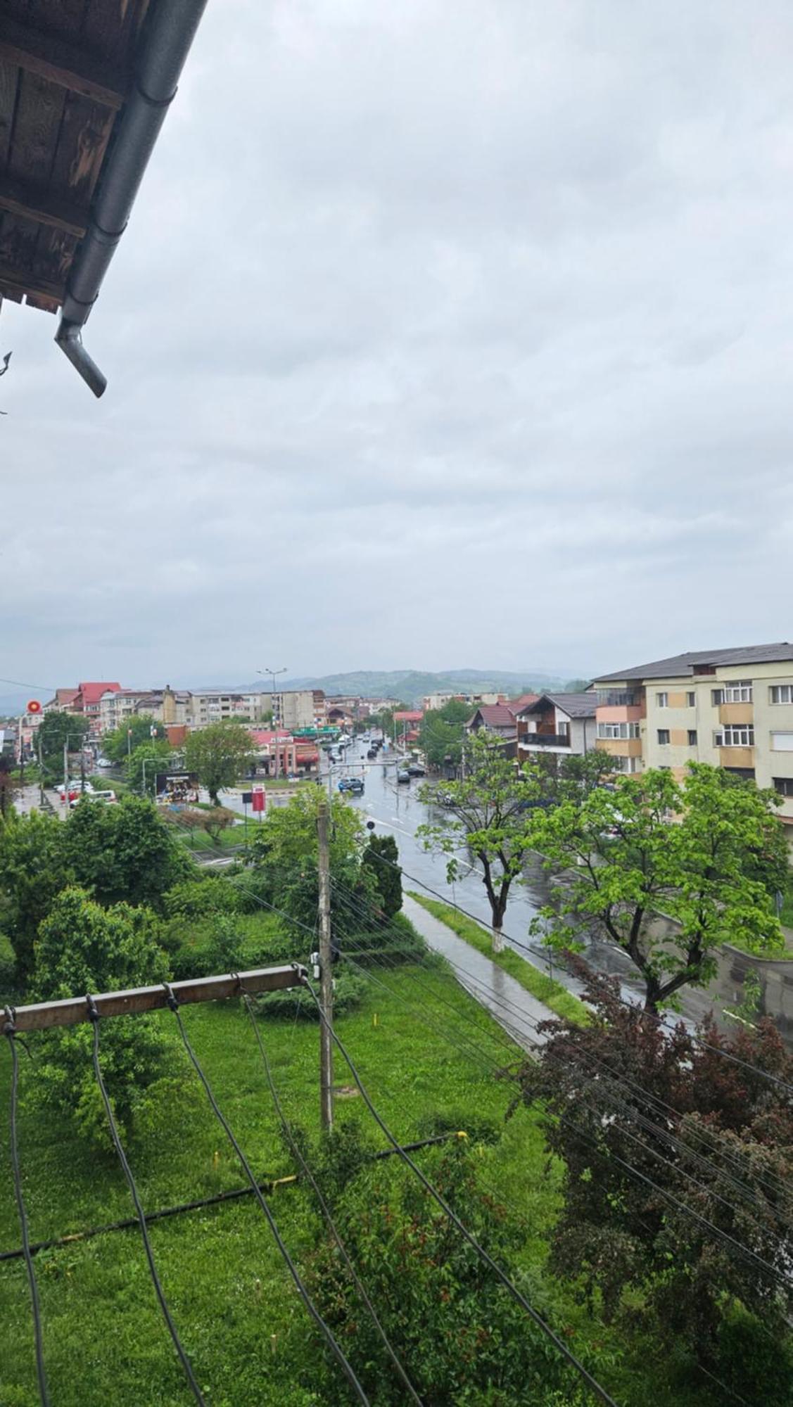 Simona Appartement Curtea de Argeş Buitenkant foto